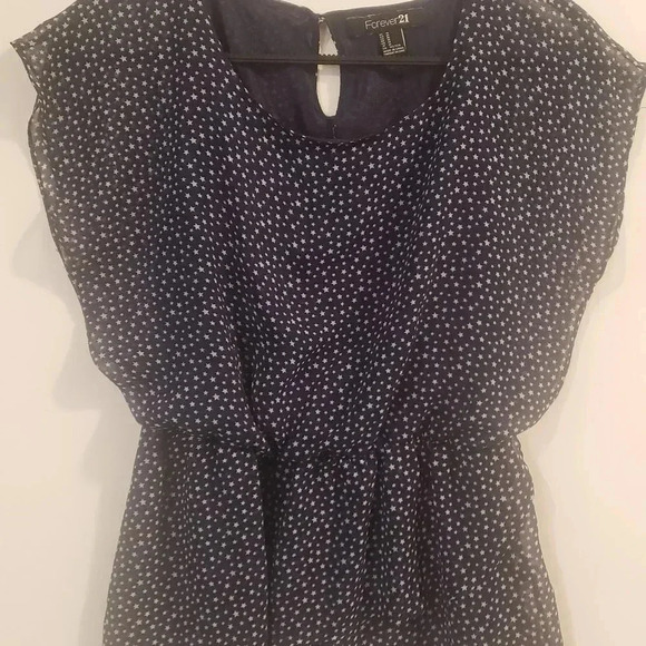 Forever‎ 21 Blue Print Top - Picture 2 of 5